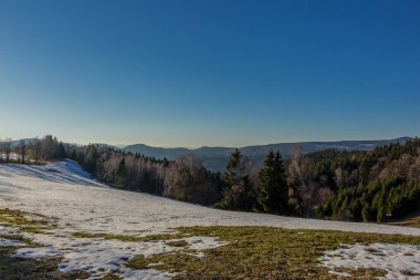 Erken bir bahar gibi gün boyunca ekibi