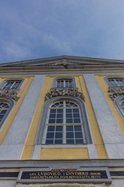 Rudolstadt yakınlarındaki güzel Saale vadisinde uyanma springlike