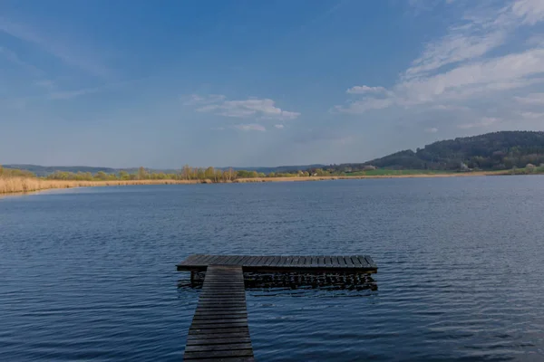 Поймать Первые Лучи Солнца Озере Брайтунген Красивой Долине Werratal — стоковое фото