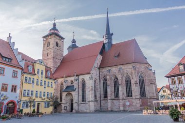 schmalkalden güzel eski şehirde güneş ışığı ilk ışınları
