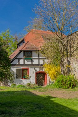 schmalkalden güzel eski şehirde güneş ışığı ilk ışınları