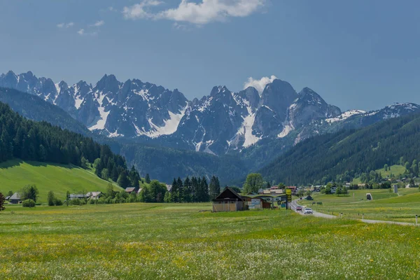 穿越奥地利高山国家的美丽探险之旅 — 图库照片