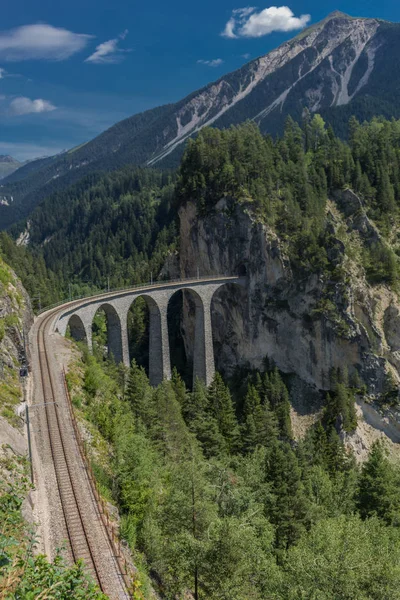 İsviçre dağlarında güzel keşif turu. - Landwasser Viyadüğü/İsviçre