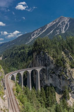 İsviçre dağlarında güzel keşif turu. - Landwasser Viyadüğü/İsviçre