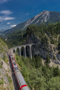 İsviçre dağlarında güzel keşif turu. - Landwasser Viyadüğü/İsviçre