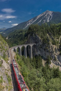 İsviçre dağlarında güzel keşif turu. - Landwasser Viyadüğü/İsviçre