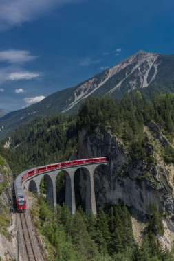 İsviçre dağlarında güzel keşif turu. - Landwasser Viyadüğü/İsviçre