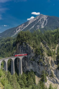 İsviçre dağlarında güzel keşif turu. - Landwasser Viyadüğü/İsviçre