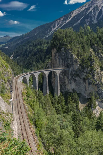 İsviçre dağlarında güzel keşif turu. - Landwasser Viyadüğü/İsviçre