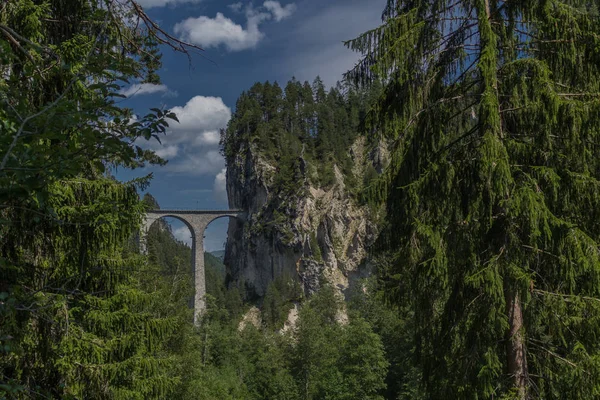 İsviçre dağlarında güzel keşif turu. - Landwasser Viyadüğü/İsviçre