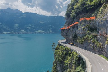 İsviçre'de dağlarda güzel keşif turu. - Thun Gölü/İsviçre