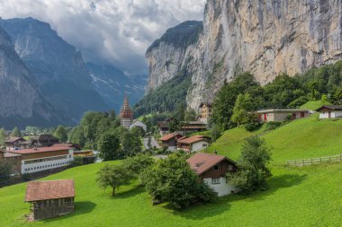 İsviçre'de dağlarda güzel keşif turu. - Lauterbrunnen/İsviçre