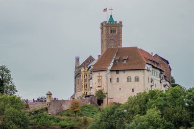 Thüringen Eisenach yakınlarındaki Wartburg Kalesi boyunca Sonbahar keşif turu. - Eisenach/Almanya