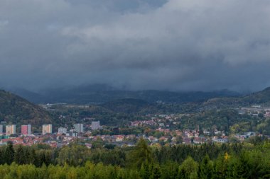 Renkli Thüringen Ormanı'nda sonbahar günü - Suhl/Germany