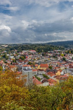 Renkli Thüringen Ormanı'nda sonbahar günü - Suhl/Germany
