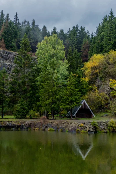 Dia Outono Bela Floresta Turíngia Bergsee Ebertswiese Alemanha — Fotografia de Stock