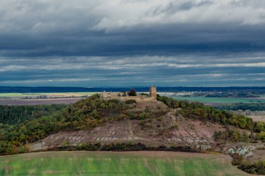 Thüringen Havzası 'nda Üç Eşitlik etrafında yürüyüş - Drei Gleichen / Almanya