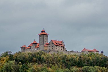 Thüringen Havzası 'nda Üç Eşitlik etrafında yürüyüş - Drei Gleichen / Almanya