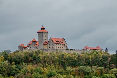 Thüringen Havzası 'nda Üç Eşitlik etrafında yürüyüş - Drei Gleichen / Almanya