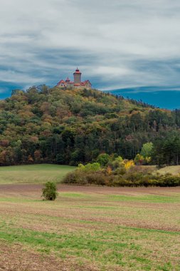 Thüringen Havzası 'nda Üç Eşitlik etrafında yürüyüş - Drei Gleichen / Almanya