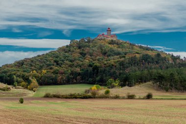 Thüringen Havzası 'nda Üç Eşitlik etrafında yürüyüş - Drei Gleichen / Almanya