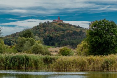 Thüringen Havzası 'nda Üç Eşitlik etrafında yürüyüş - Drei Gleichen / Almanya