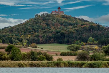 Thüringen Havzası 'nda Üç Eşitlik etrafında yürüyüş - Drei Gleichen / Almanya