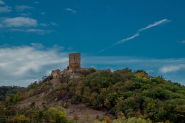 Thüringen Havzası 'nda Üç Eşitlik etrafında yürüyüş - Drei Gleichen / Almanya