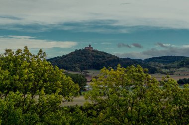 Thüringen Havzası 'nda Üç Eşitlik etrafında yürüyüş - Drei Gleichen / Almanya