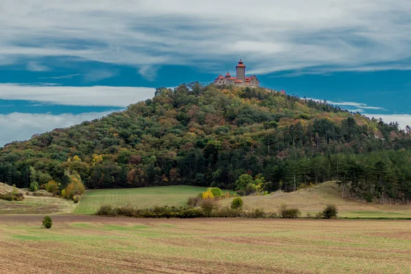 Thüringen Havzası 'nda Üç Eşitlik etrafında yürüyüş - Drei Gleichen / Almanya