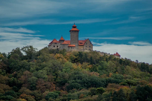 Thüringen Havzası 'nda Üç Eşitlik etrafında yürüyüş - Drei Gleichen / Almanya