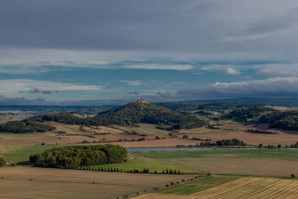 Thüringen Havzası 'nda Üç Eşitlik etrafında yürüyüş - Drei Gleichen / Almanya