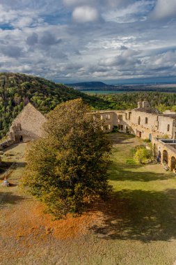 Thüringen Havzası 'nda Üç Eşitlik etrafında yürüyüş - Drei Gleichen / Almanya