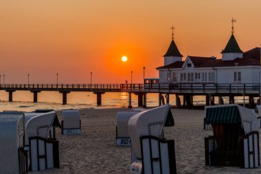 Binzer Ostseestrand 'da gün doğumu - Binz / Ostsee / Deutschland