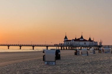 Binzer Ostseestrand 'da gün doğumu - Binz / Ostsee / Deutschland