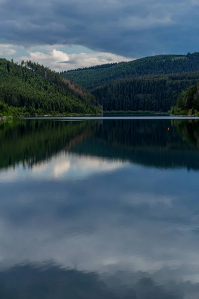 Caminata Alrededor Presa Agua Estrecha Bosque Turingia Cerca Tambach Dietharz — Foto de Stock