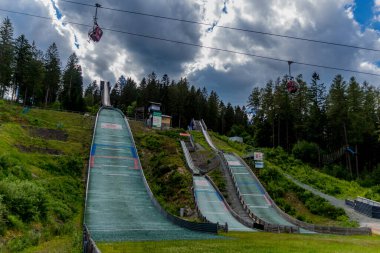 Güneşli bir yaz günü Fichtelgebirge - Bischofsgruen / Almanya