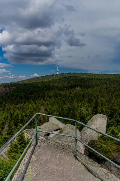 Slunečný Výlet Letní Den Přes Fichtelgebirge Bischofsgruen Německo — Stock fotografie