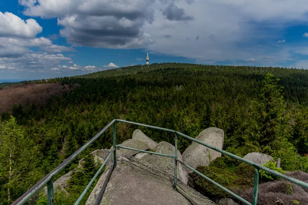 Excursão Ensolarada Dia Verão Através Fichtelgebirge Bischofsgruen Alemanha — Fotografia de Stock