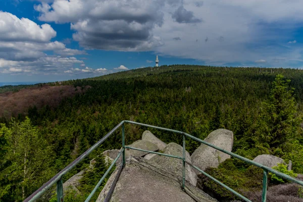 Excursion Ensoleillée Par Une Journée Été Travers Fichtelgebirge Bischofsgruen Allemagne — Photo