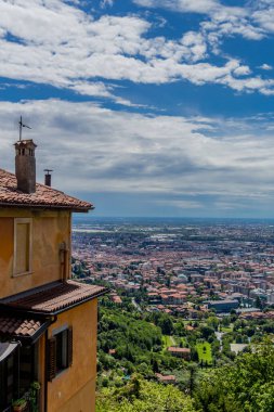 Bergamo 'da tatil ve İtalyan yazı hissi - İtalya / Lombardiya