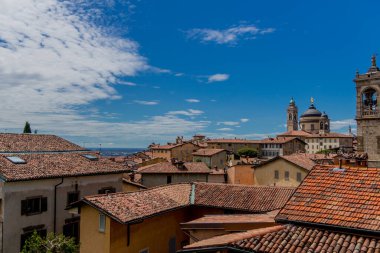 Bergamo 'da tatil ve İtalyan yazı hissi - İtalya / Lombardiya