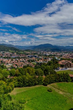 Bergamo 'da tatil ve İtalyan yazı hissi - İtalya / Lombardiya