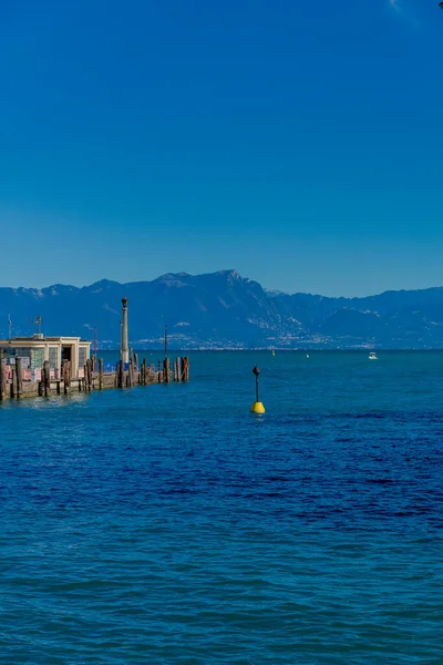 意大利 欧洲加尔达湖畔的假日和意大利夏日的感觉 — 图库照片