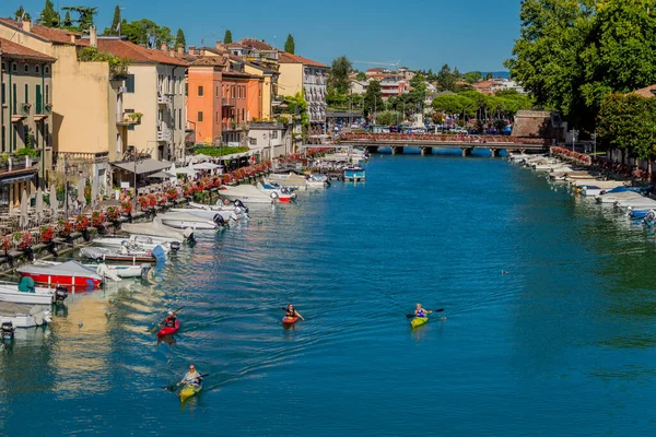 Tatil ve İtalyan yazı Garda Gölü - İtalya / Avrupa