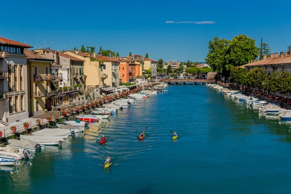 Tatil ve İtalyan yazı Garda Gölü - İtalya / Avrupa