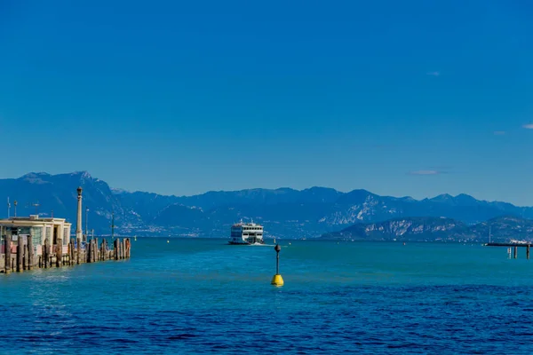 Tatil Talyan Yazı Garda Gölü Talya Avrupa — Stok fotoğraf