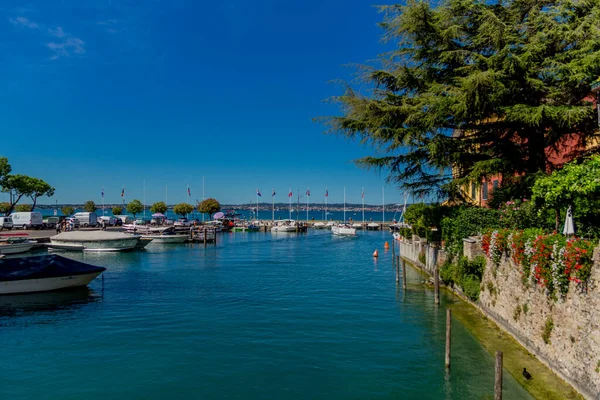 ガルダ湖に沿って休日とイタリアの夏の気分 イタリア ヨーロッパ — ストック写真