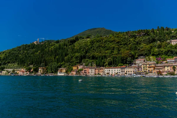 ガルダ湖に沿って休日とイタリアの夏の気分 イタリア ヨーロッパ — ストック写真