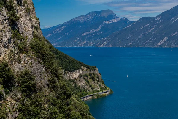 Tatil ve İtalyan yazı Garda Gölü - İtalya / Avrupa